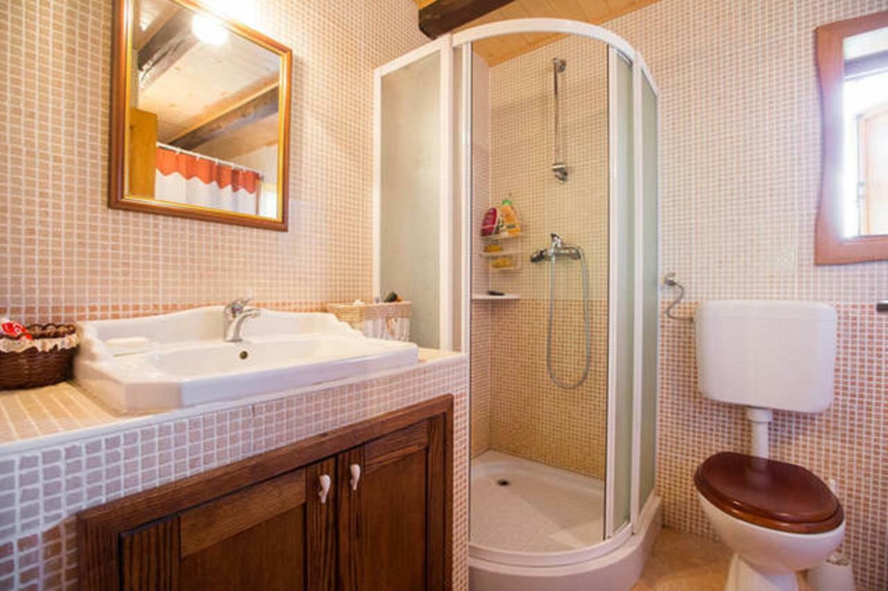 Peacefull Family Cottage Gornji Desinec Ngoại thất bức ảnh